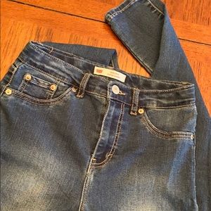 Levi’s High Rise Super Skinny kids 12 jeans.